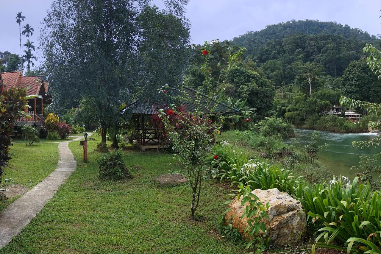 Khao Sok Riverfront Resort Khao Sok National Park Bagian luar foto